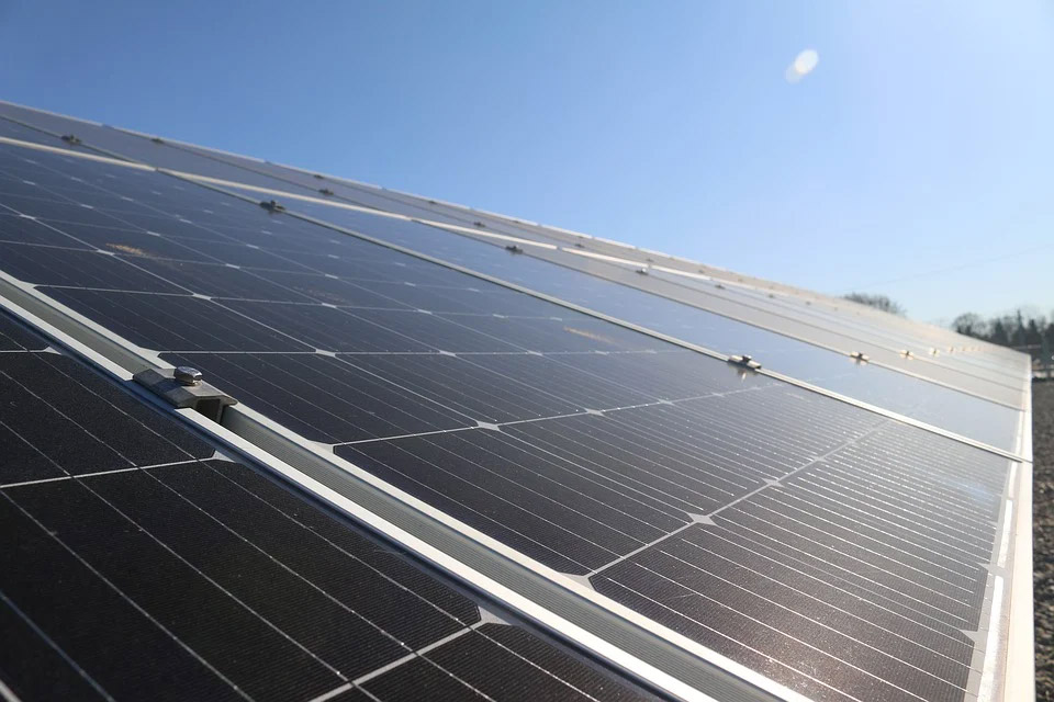 Dočkáme se v roce 2021 zlevnění solárních panelů?